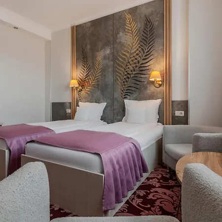Hotel Nevis Wellness & Spa-3